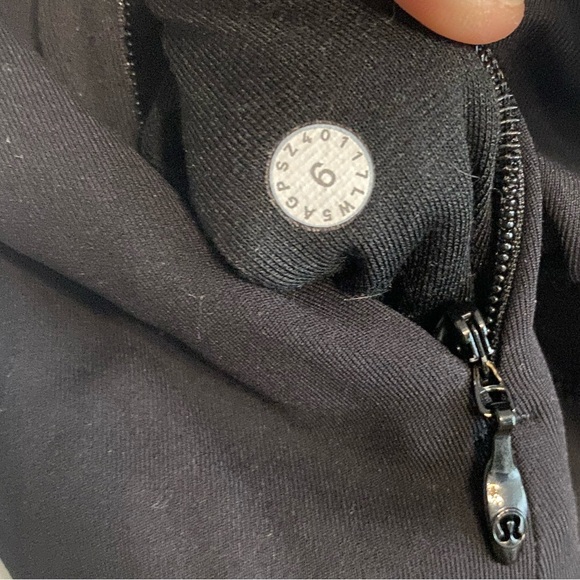 Lululemon Sole Training 7/8 Tight - Picture 6 of 6